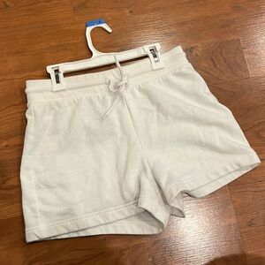 White aritzia shorts